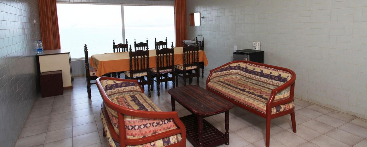 RNS Guest House Māvalli Extérieur photo