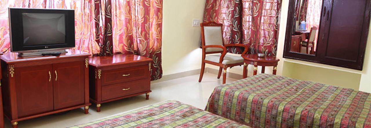 RNS Guest House Māvalli Extérieur photo